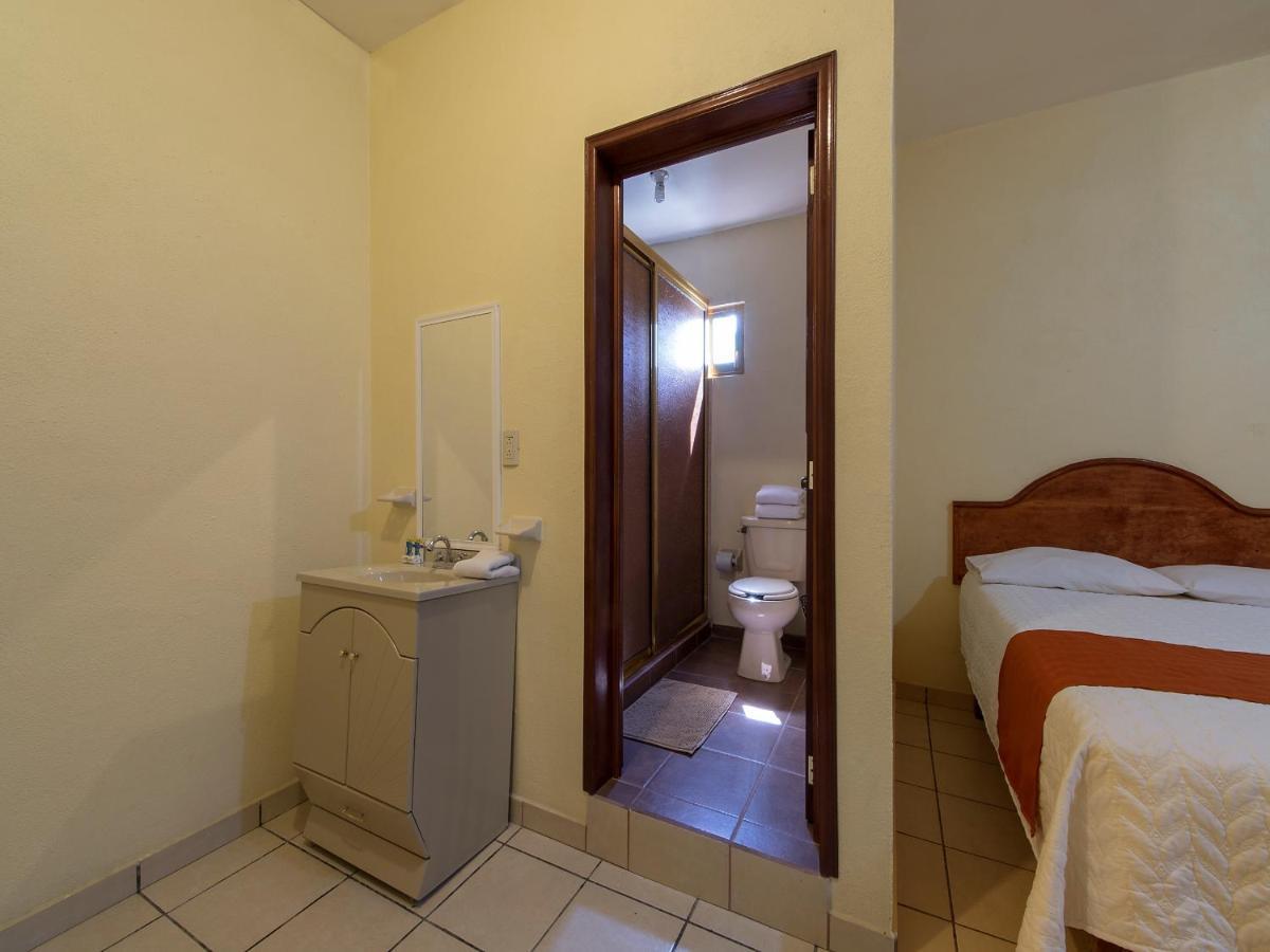 Hotel Y Restaurante Villas Del Sol Халпан Екстериор снимка