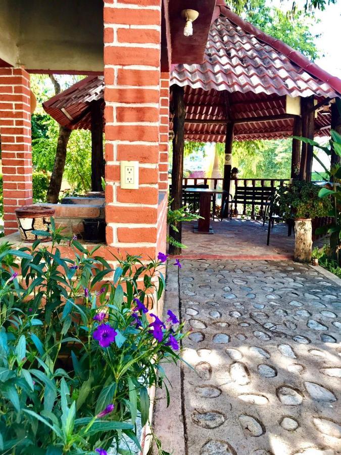 Hotel Y Restaurante Villas Del Sol Халпан Екстериор снимка