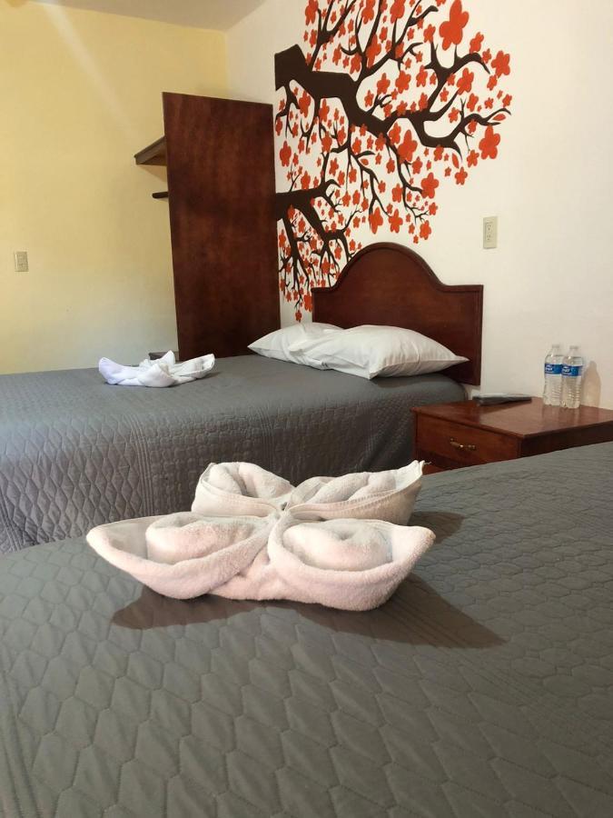 Hotel Y Restaurante Villas Del Sol Халпан Екстериор снимка